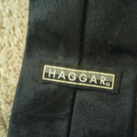 Tie - Picture 3 of 3